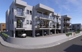 2 dormitorio piso en Frenaros, Chipre. 196 000 €