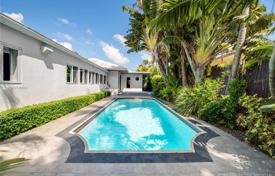 Villa – Miami Beach, Florida, Estados Unidos. $2 500 000