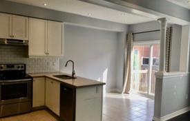 10 dormitorio adosado en North York, Canadá. C$1 488 000