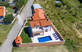 6 dormitorio casa de pueblo 186 m² en Juršići, Croacia. 465 000 €