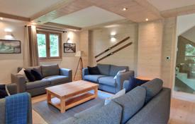 4 dormitorio chalet en Courchevel, Francia. 1 995 000 €