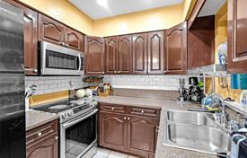 3 dormitorio casa de pueblo 157 m² en Miami, Estados Unidos. $549 000