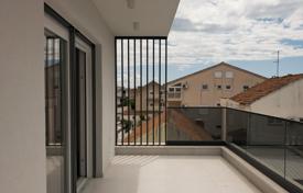 4 dormitorio piso 121 m² en Vodice, Croacia. 437 000 €