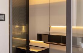 2-dormitorio apartamentos en condominio en Watthana, Tailandia. $885 000