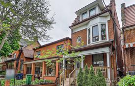Casa de pueblo – Old Toronto, Toronto, Ontario,  Canadá. C$2 283 000