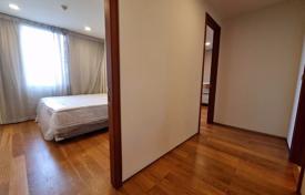 3-dormitorio apartamentos en condominio en Khlong Toei, Tailandia. $901 000