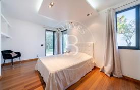4 dormitorio piso en Cap d'Antibes, Francia. 2 300 000 €