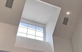 4 dormitorio adosado en Old Toronto, Canadá. C$1 619 000