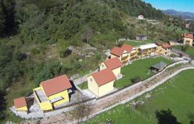 7 dormitorio casa de pueblo 420 m² en Cetinje (city), Montenegro. 1 260 000 €