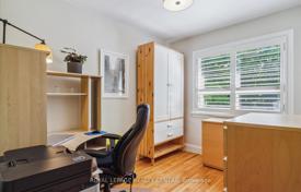 6 dormitorio casa de pueblo en Etobicoke, Canadá. C$1 573 000