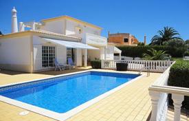 3 dormitorio villa en Carvoeiro, Portugal. 2 400 €  por semana