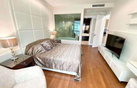 1-dormitorio apartamentos en condominio en Pathum Wan, Tailandia. $285 000