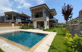 4 dormitorio villa 250 m² en Camyuva, Turquía. 32 206 000 TRY