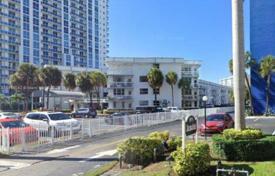 Condominio – Hallandale Beach, Florida, Estados Unidos. $300 000