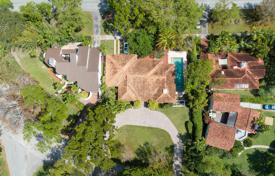 Villa – Coral Gables, Florida, Estados Unidos. $1 299 000
