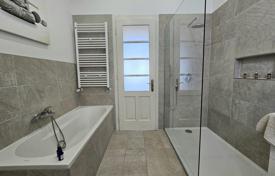 2 dormitorio piso 76 m² en Pula, Croacia. 364 000 €