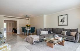 3 dormitorio piso 175 m² en Marbella, España. 899 000 €