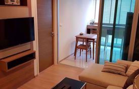 1-dormitorio apartamentos en condominio en Phaya Thai, Tailandia. $173 000