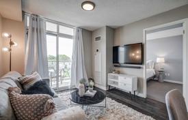 2 dormitorio piso en Lansdowne Avenue, Canadá. C$791 000