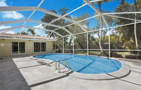 Villa – Pinecrest, Florida, Estados Unidos. $775 000