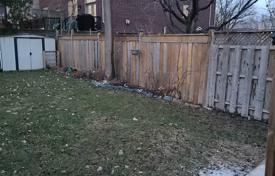 4 dormitorio adosado en Etobicoke, Canadá. C$2 023 000