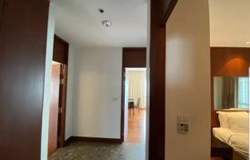 3-dormitorio apartamentos en condominio en Pathum Wan, Tailandia. $4 000  por semana