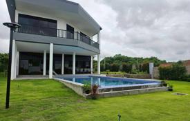 5 dormitorio villa 552 m² en Pattaya, Tailandia. $477 000