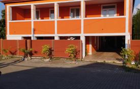 4 dormitorio casa de pueblo 300 m² en Kobuleti, Georgia. $165 000