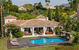9 dormitorio villa 672 m² en Benahavis, España. 3 700 000 €