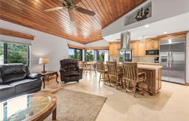 3 dormitorio casa de pueblo 282 m² en Miami, Estados Unidos. $850 000