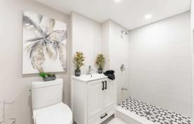 3 dormitorio adosado en North York, Canadá. C$1 298 000