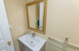 5 dormitorio casa de pueblo en Scarborough, Canadá. C$1 333 000