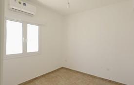 3 dormitorio adosado en Larnaca, Chipre. 325 000 €