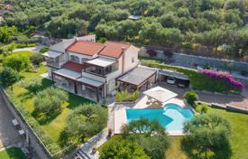 13 dormitorio villa en Savona, Italia. 1 790 000 €