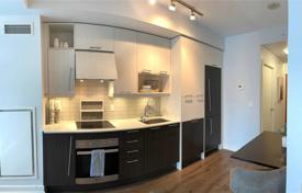 1 dormitorio piso en Richmond Street West, Canadá. C$701 000