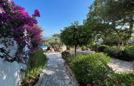 5 dormitorio villa en Administration of the Peloponnese, Western Greece and the Ionian Islands, Grecia. 1 350 000 €