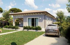 4 dormitorio villa en Pietrasanta, Italia. 790 000 €
