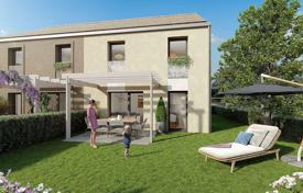 New residential complex with apartments and villas en Ile-de-France, Francia. de 303 000 €