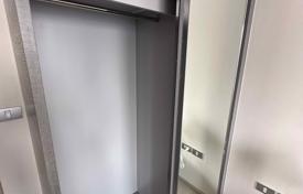 1-dormitorio apartamentos en condominio en Khlong Toei, Tailandia. $254 000