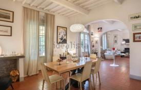 Villa 315 m² en San Giuliano Terme, Italia. 890 000 €