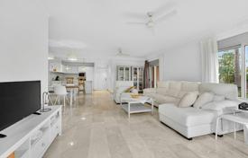 3 dormitorio piso 347 m² en Amarilla Golf, España. 490 000 €