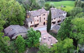 20 dormitorio finca rústica 1134 m² en Umbertide, Italia. 1 600 000 €