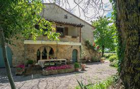 4 dormitorio villa 360 m² en Sarteano, Italia. 1 000 000 €