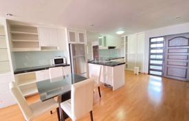 2-dormitorio apartamentos en condominio en Watthana, Tailandia. $238 000