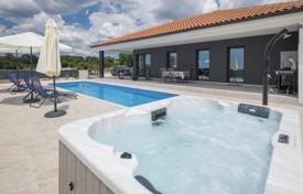 2 dormitorio casa de pueblo 135 m² en Žminj, Croacia. 400 000 €