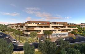 4 dormitorio piso 90 m² en Castries, Francia. de 301 000 €