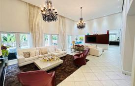 Casa de pueblo – Doral, Florida, Estados Unidos. $2 175 000