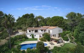 Villa – Roquefort-les-Pins, Costa Azul, Francia. 1 795 000 €