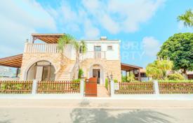3 dormitorio villa en Frenaros, Chipre. 289 000 €