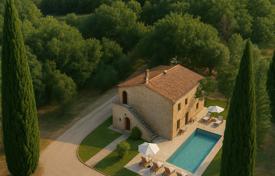 11 dormitorio finca rústica 244 m² en Torrita di Siena, Italia. 740 000 €
